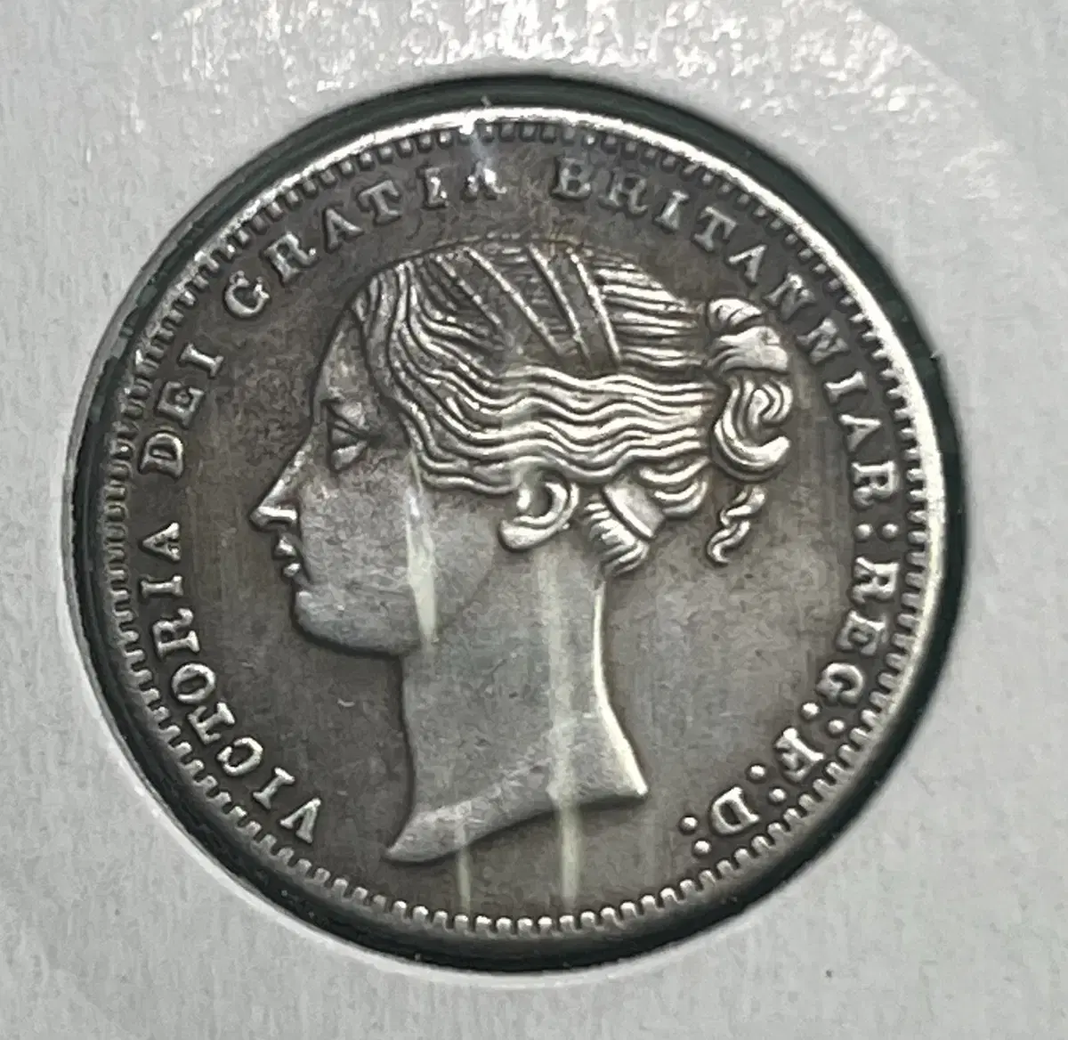 1844년 빅토리아여왕 one shilling 은화